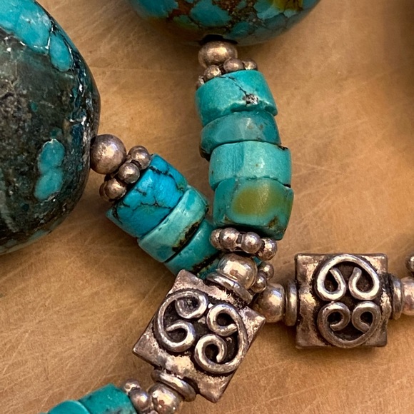 Stunning Vintage Turquoise and 925 silver statement Necklace - Picture 6 of 13